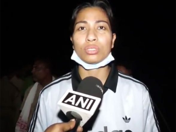 Sports News | Golaghat: Lovlina Borgohain Visits Assam Flood Victims, Calls for Urgent Shelter Support