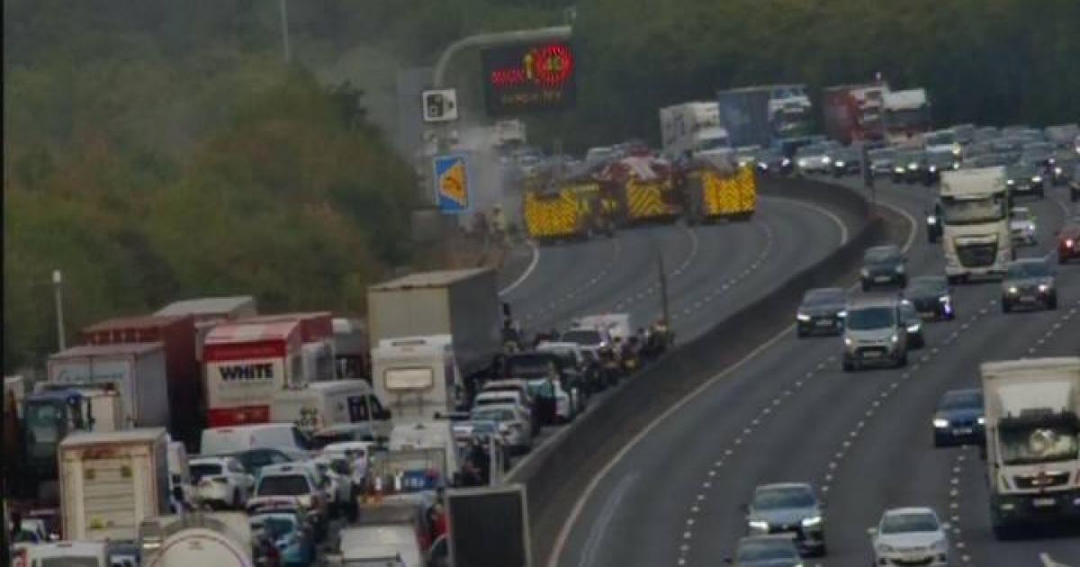 Diversion route details as M25 remains shut in Kent after HGV blaze blocks lanes