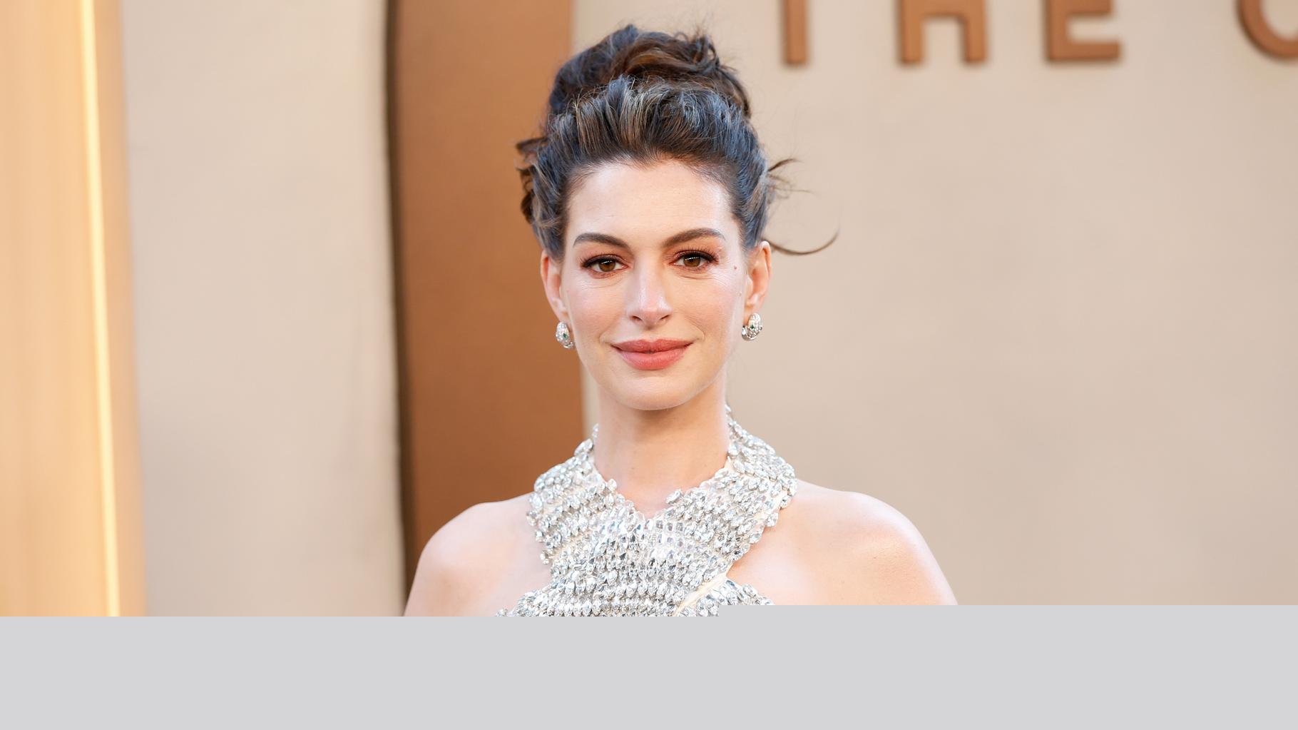 Anne Hathaway a été la première surprise par son planning surchargé en 2026