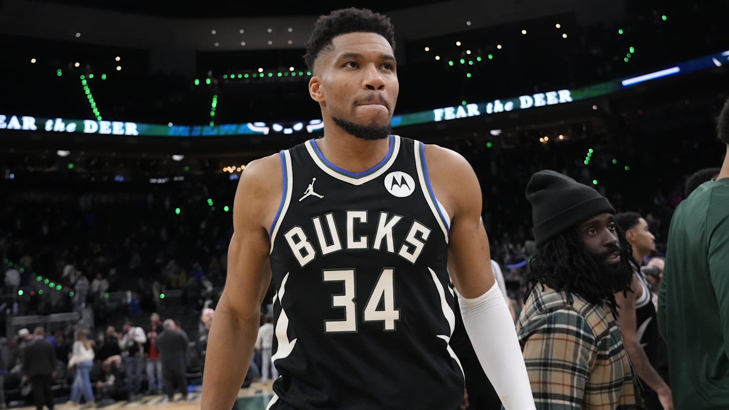 Bulls should look to get involved in Giannis trade at all costs