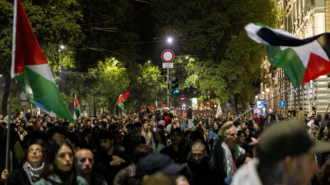 Sumud'a saldırı tüm dünyada protesto edildi: "Güney Amerika'dan Avrupa'ya Özgür Filistin"