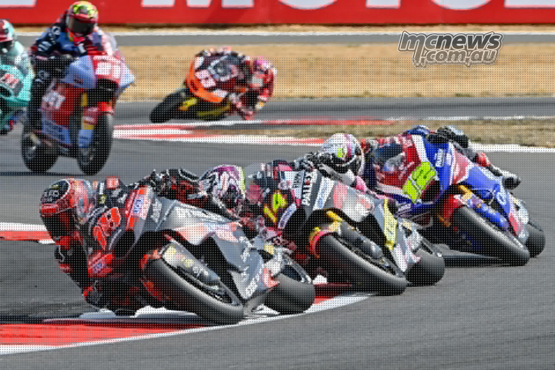 British GP Moto2/Moto3 | Gonzalez celebrates early as Salac and Almansa win