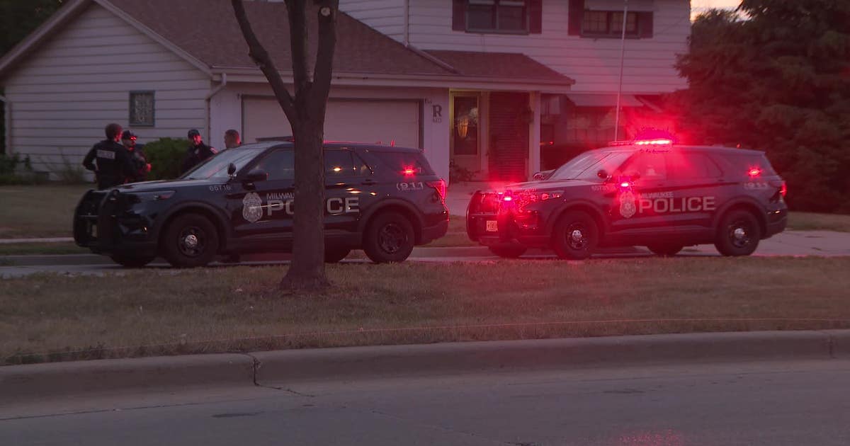 Milwaukee police chase; driver lost control, crashed near 91st and Mill