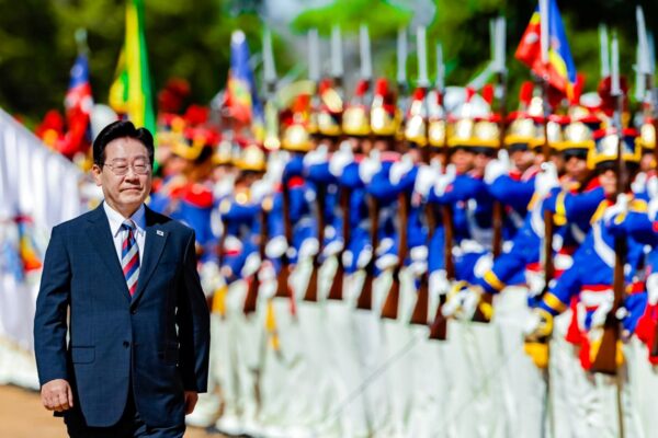 Lee Pushes AI Investment in Silicon Valley and Turns to South American Minerals
