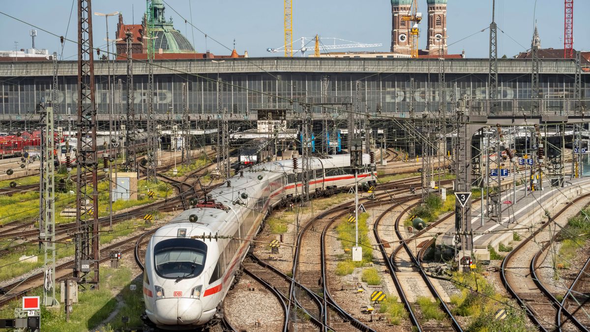 Deutsche Bahn: Zugverspätungen sollen für Bahnmanager teuer werden