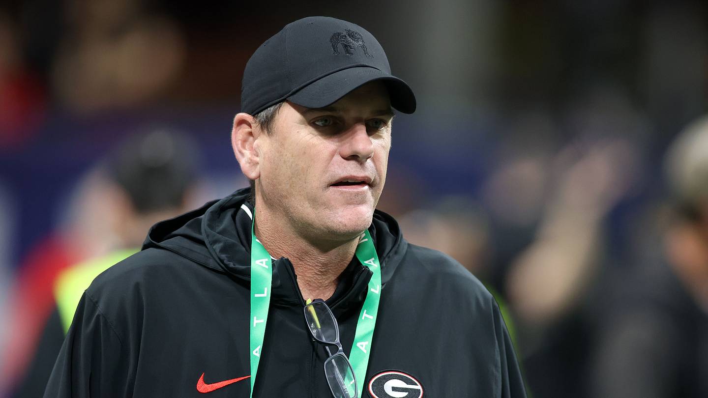 National media join Georgia fans side and beg for Mike Bobo to make some changes