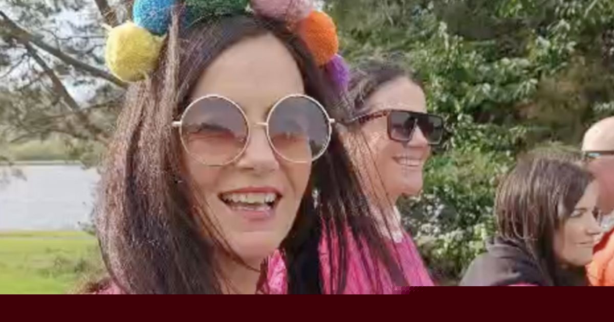 Brain tumour patients and family members take part in Walk of Hope in Motherwell