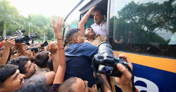 Rush Hour: Rahul Gandhi detained outside PM house, Punjab farmers’ march halted and more