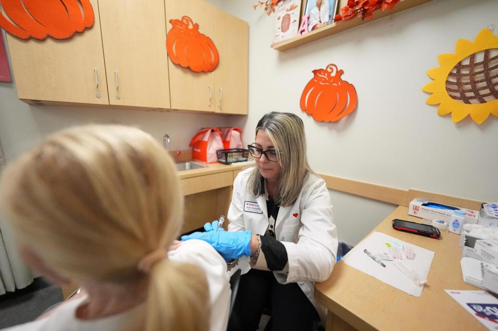 How to get a COVID-19 shot and ensure it’s covered by your insurance