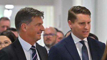 Opposition Leader Sussan Ley’s challengers jostle for position at secret Melbourne meeting