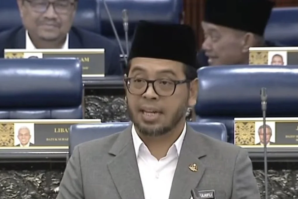 Malaysian Minister claims work stress can ‘turn people gay’