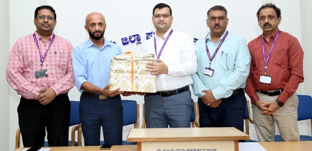 Karnataka Bank sponsors veteran marathon runner for Ladakh Full Marathon-2026