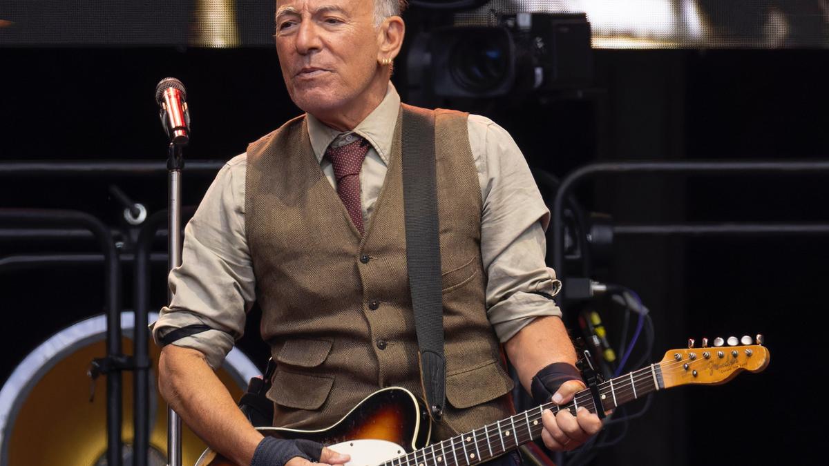 Bruce Springsteen shares anti-ICE protest song Streets of Minneapolis