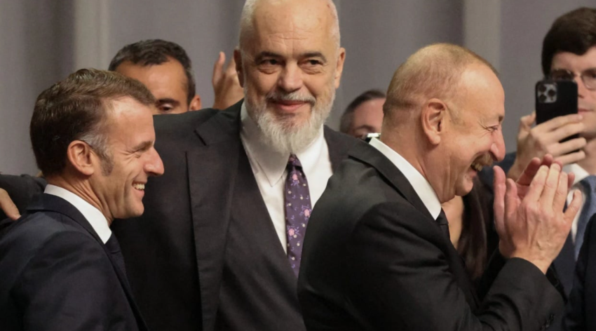 Rama sqaron batutën që u bë virale për presidentin Trump