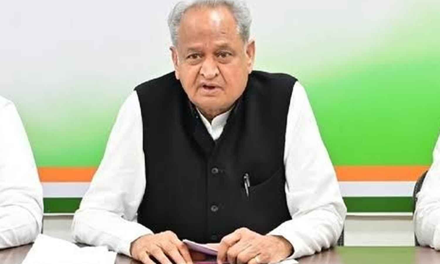 Gehlot alleges scam in plantation drive in Raj