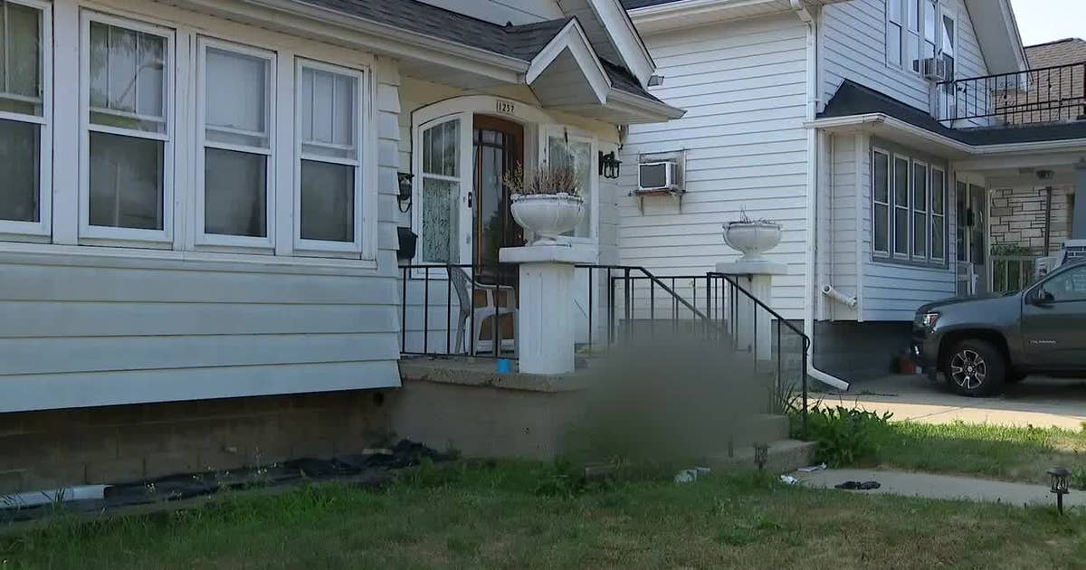 Man charged in West Milwaukee stabbing that left 1 dead, 1 wounded