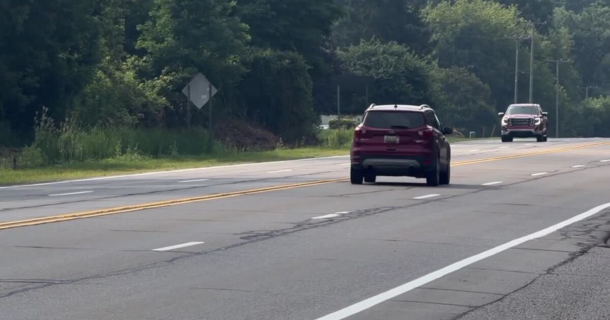 Road commission pitch changes to Dixie Highway to prevent future crashes