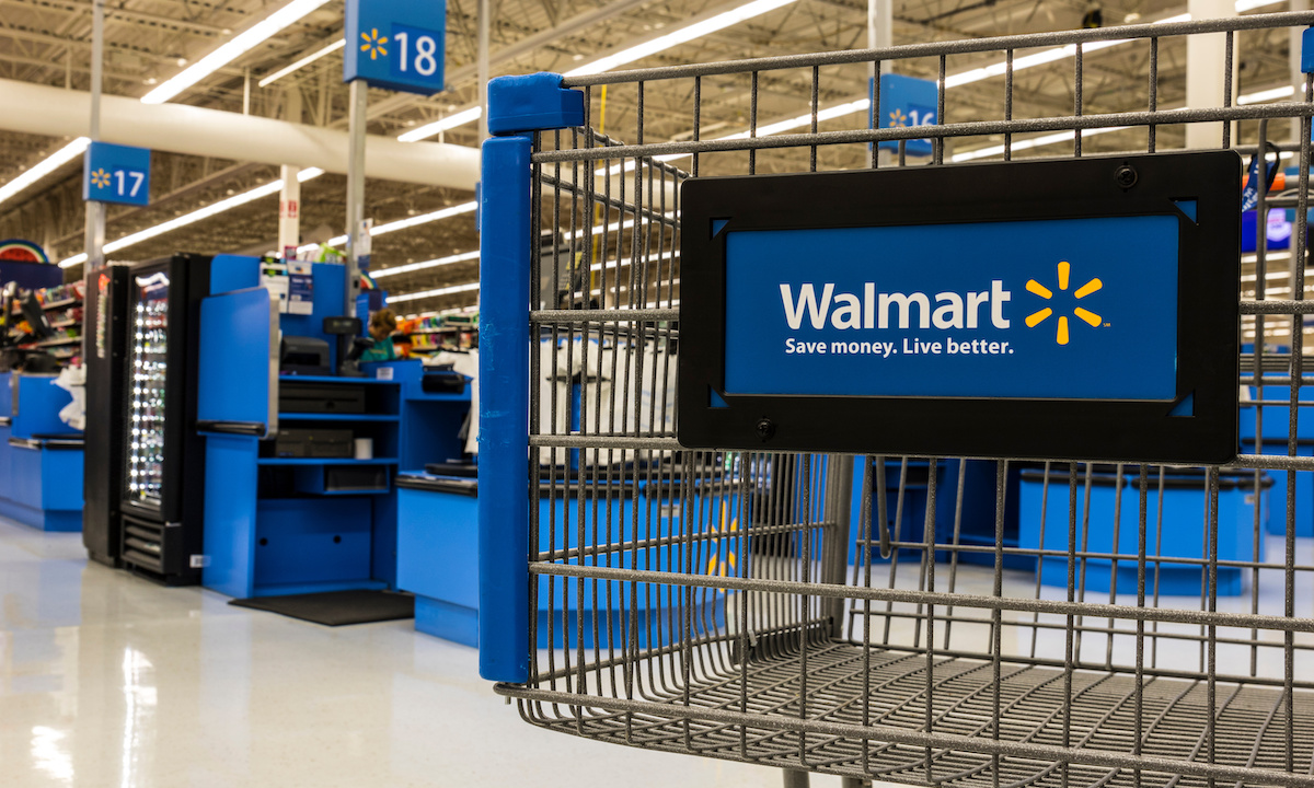 Amazon, Walmart Fight War on 2 Fronts: Grocery and Healthcare