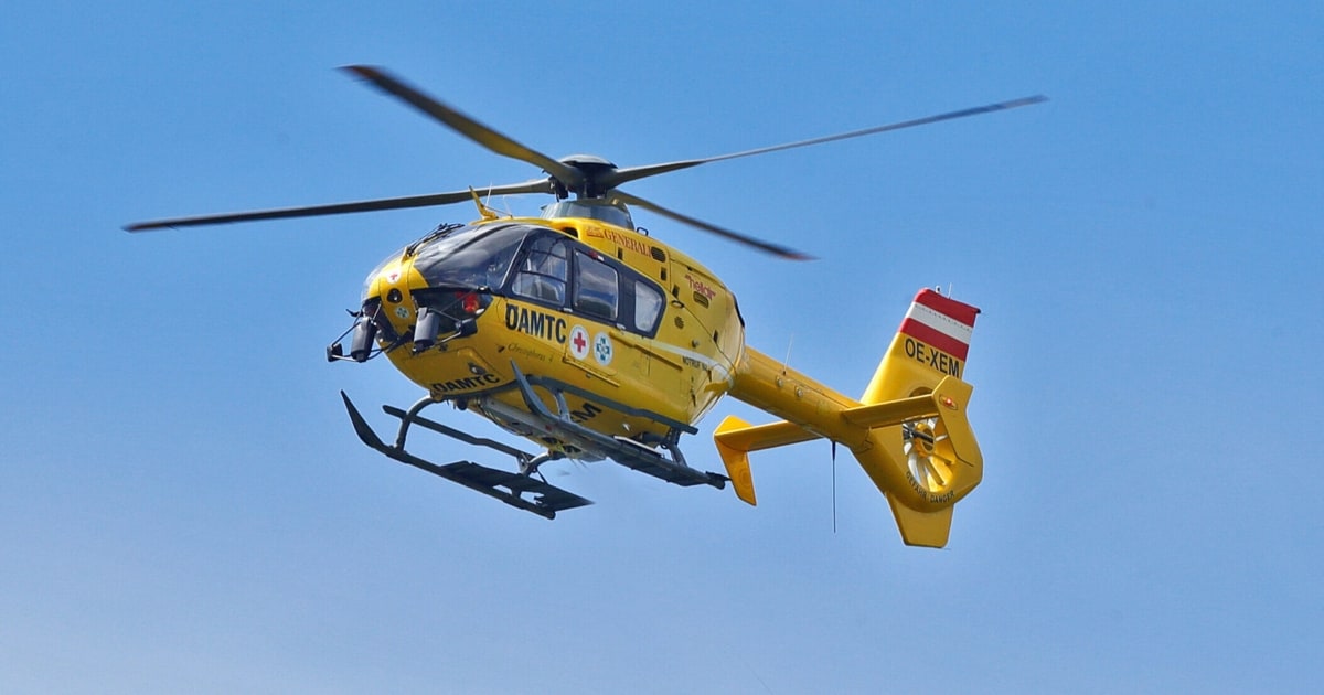 Bei Abfahrt gestürzt - Passant entdeckt schwer verletzte E-Bikerin (43)
