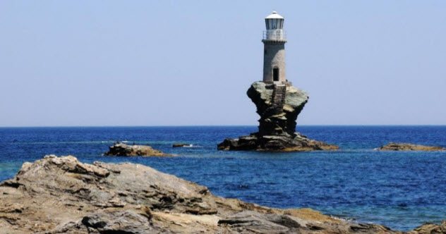 Comment on 10 Lighthouses Built In Perfect Isolation by LIGHTHOUSE | cuma asal omong