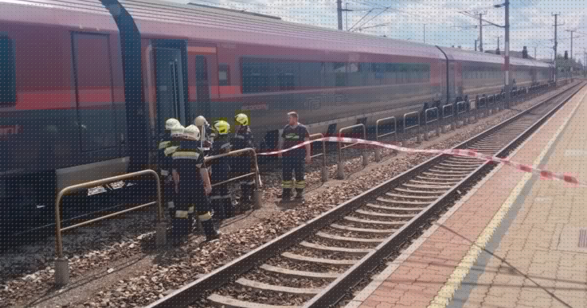 Erschwerte Bedingungen - Zugpanne: 500 Passagiere mussten evakuiert werden