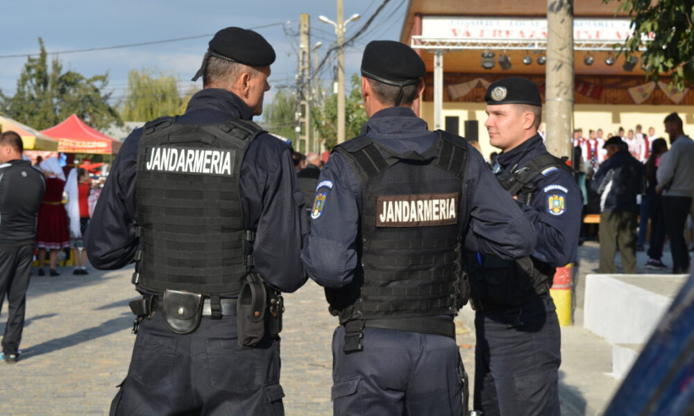 ii de jandarmi trebuie să returneze banii primiți în urma unor creșteri salariale greșit aplicate. ”Cadrul militar responsabil a fost mutat pe o altă funcție”