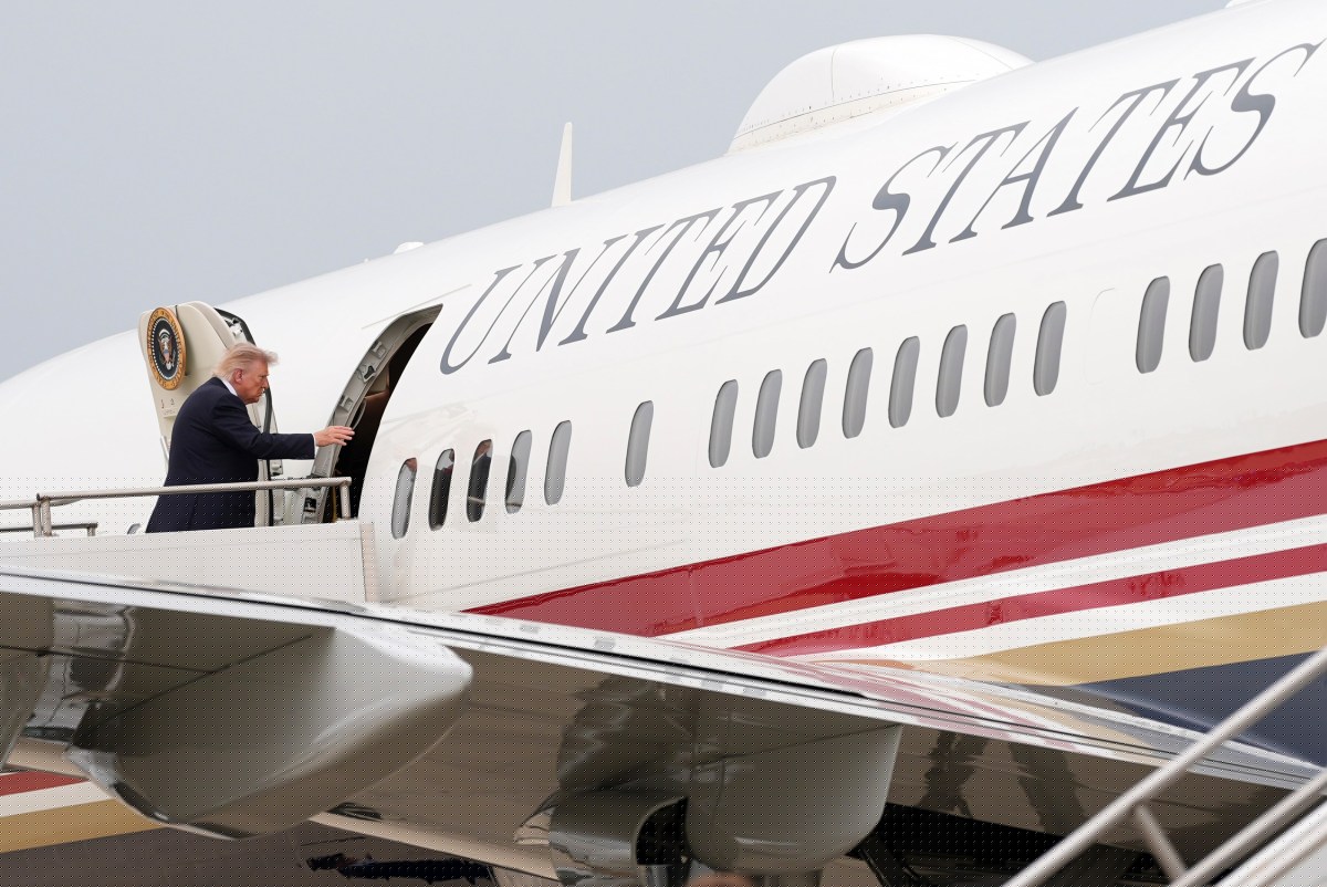 Trump viaja a su club de golf en Los Ángeles para asistir a evento del Partido Republicano