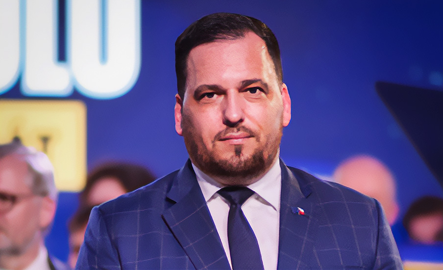 Tomáš Zdechovský (KDU-ČSL) pro Romea.cz: Romům je třeba dávat šance, ne dávky. Diskriminace na trhu s bydlením je realita, stát nesmí jen přihlížet