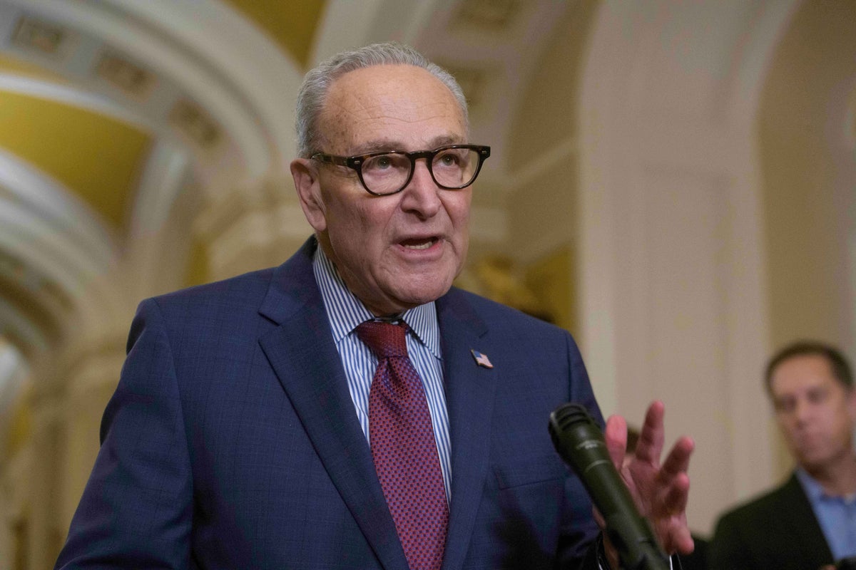 White House and Democrats strike deal to prevent government shutdown