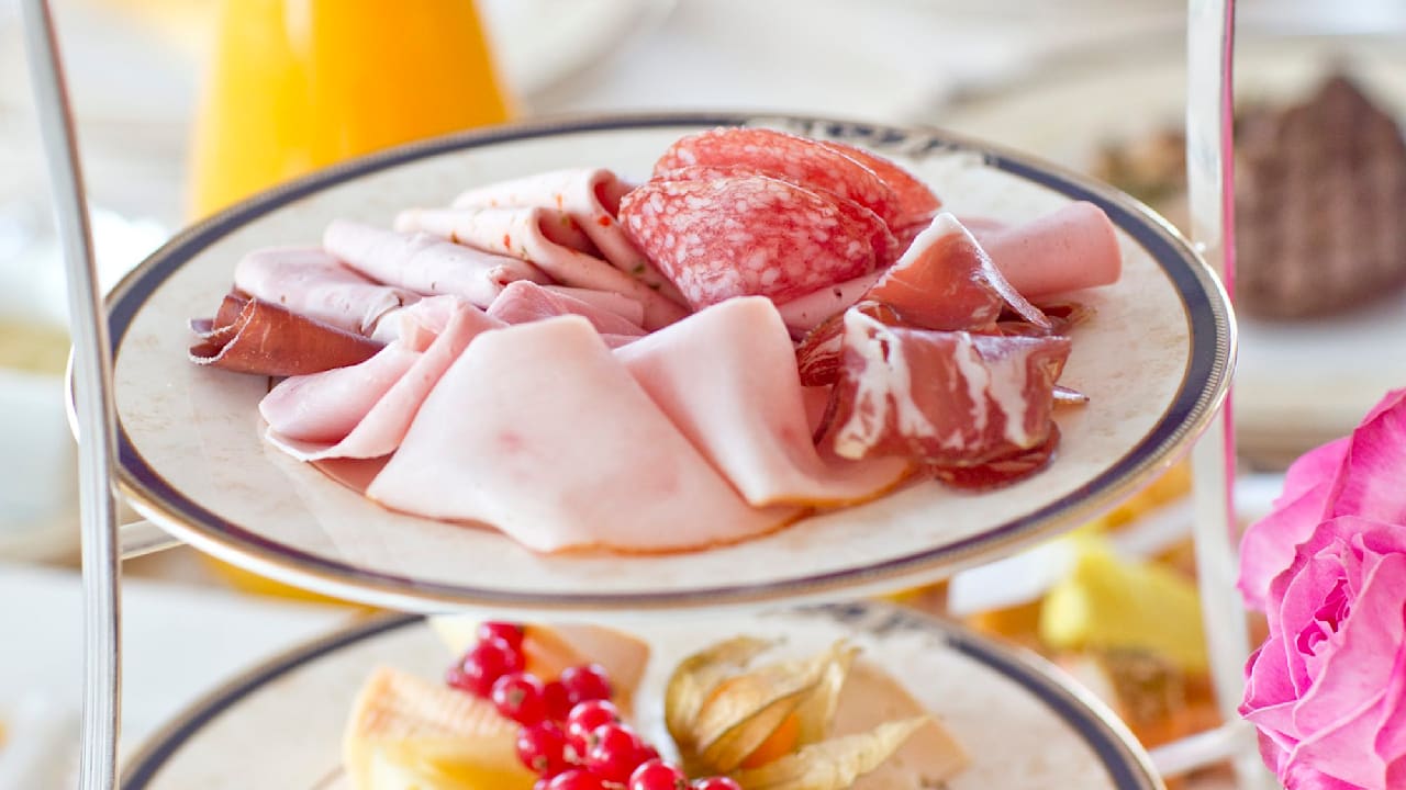 Ernährungswissenschaftlerin verrät - Frühstücks-Falle Wurst! Diese Sorten schaden Ihnen