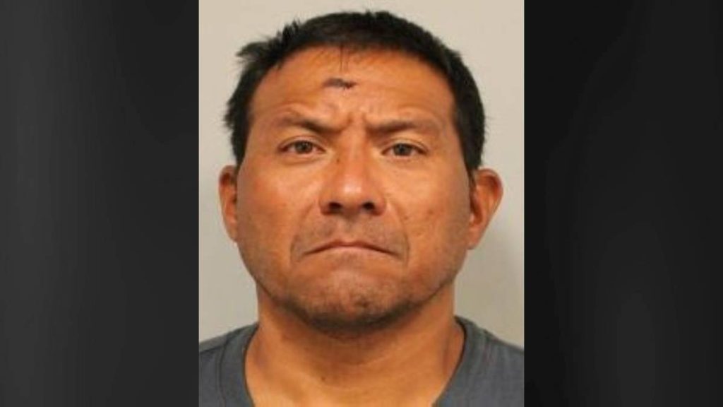 Kona man arrested, charged with harassment, resisting arrest after trying to provoke fight