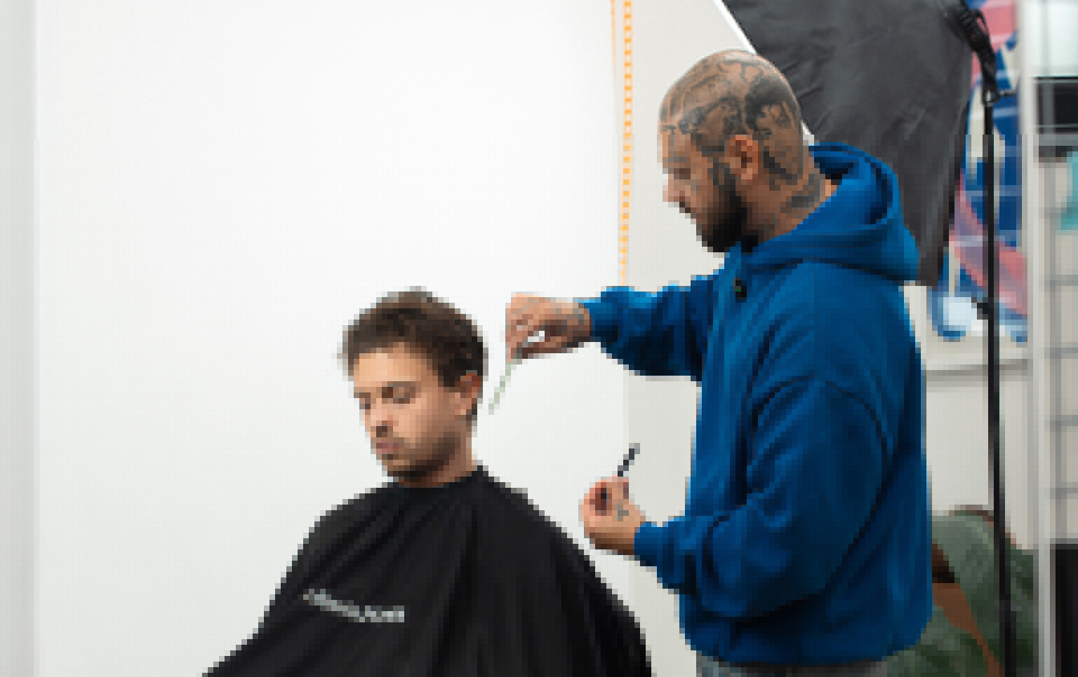 Barber Roman Horváth chce inspirovat mladé Romy: Stačí vydržet, mít cíl a makat
