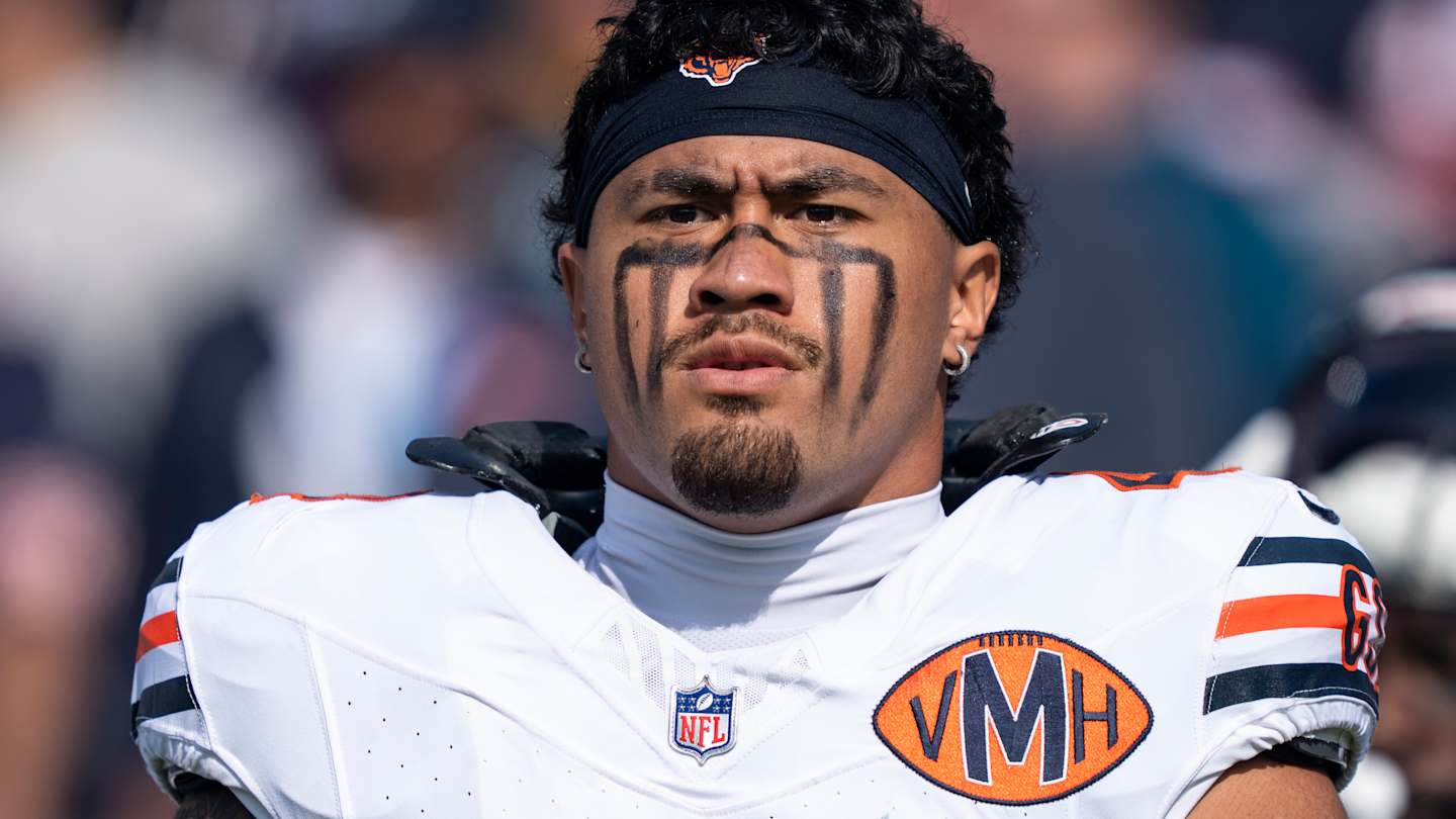 Noah Sewell Could Force Bears' Hand After Another Dud in Week 11