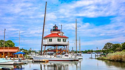 Hidden On Maryland's Chesapeake Bay Is A Quaint Town With Coastal Charm And Unmatched Seafood