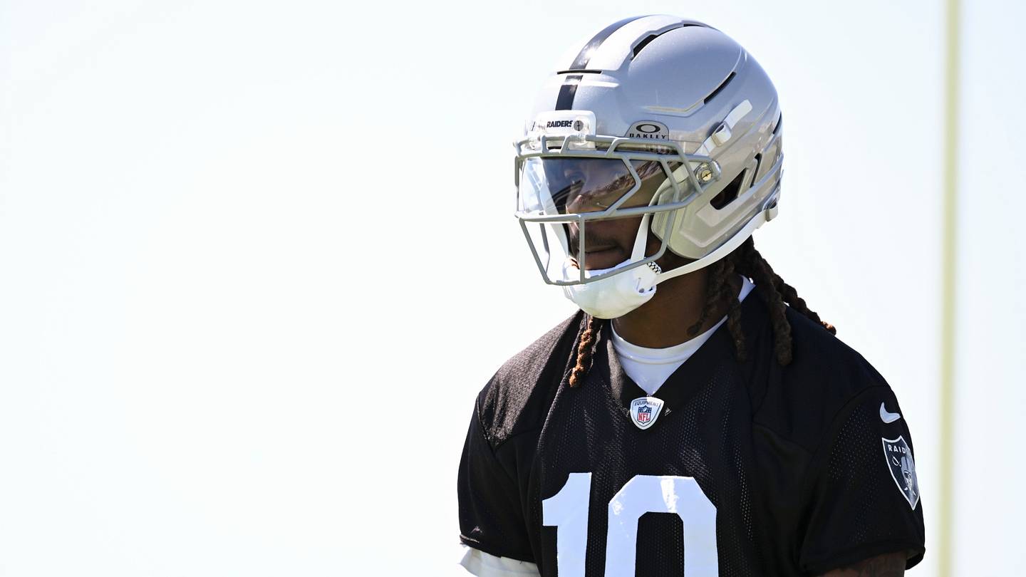 Clock is ticking fast for Raiders WR Dont'e Thornton Jr. as camp progresses