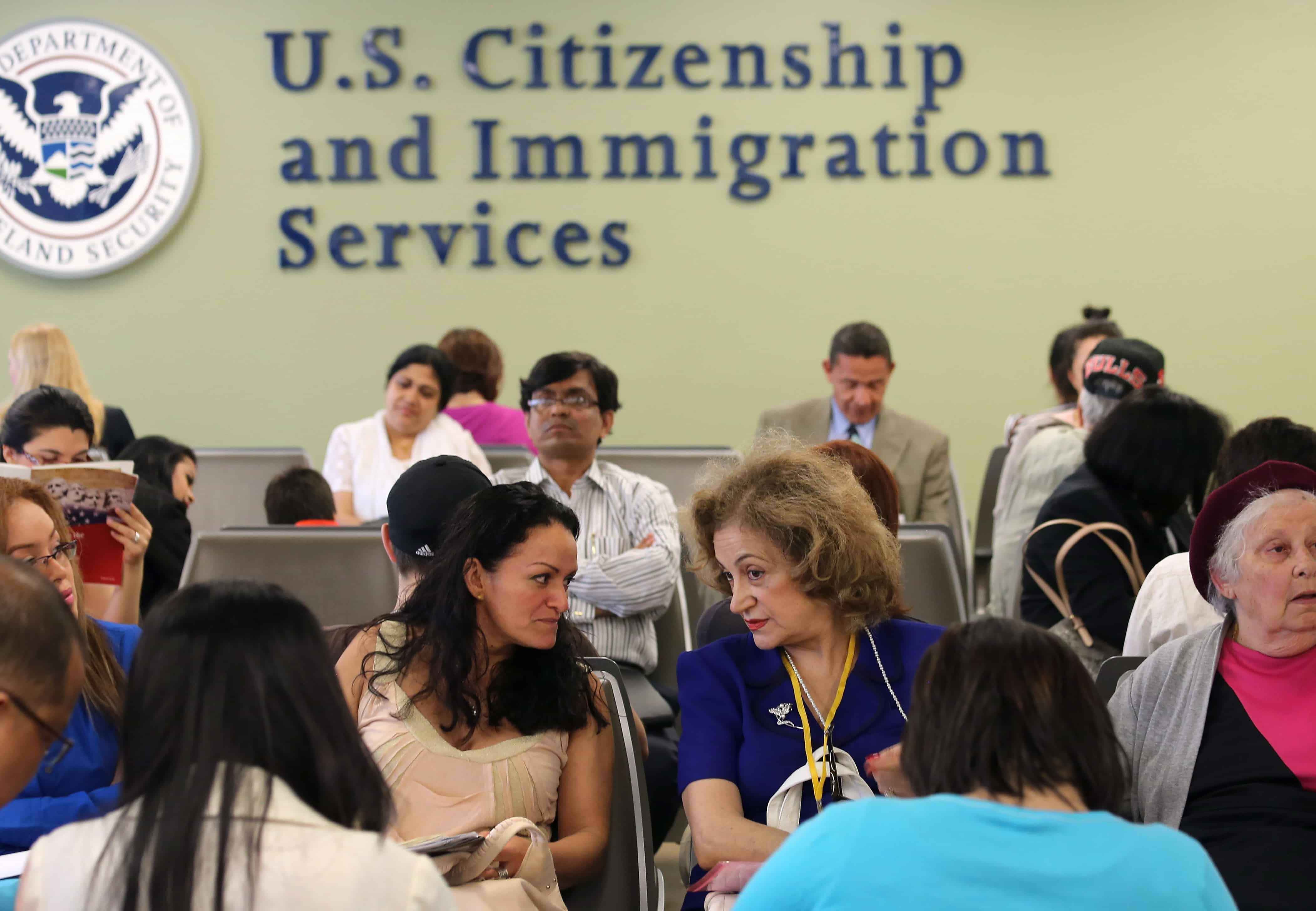 Russian Family Deported from US Faces Ongoing Uncertainty in Costa Rica