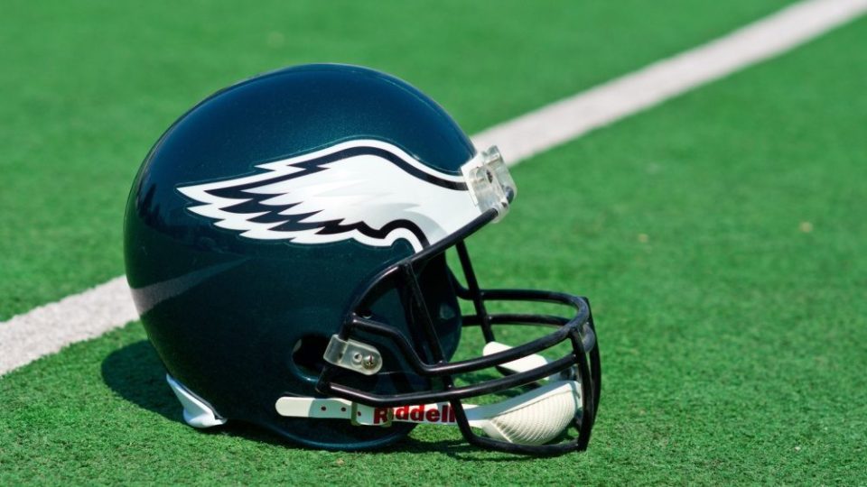 Eagles, Jalen Carter agree to 4-year, $152M extension to become highest-paid defensive tackle in NFL history