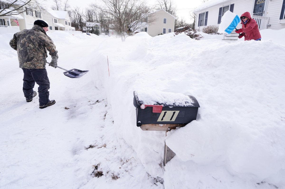 Nor’easter amenaza la Costa Este: Nueva York bajo alerta por nieve, vientos y marejadas