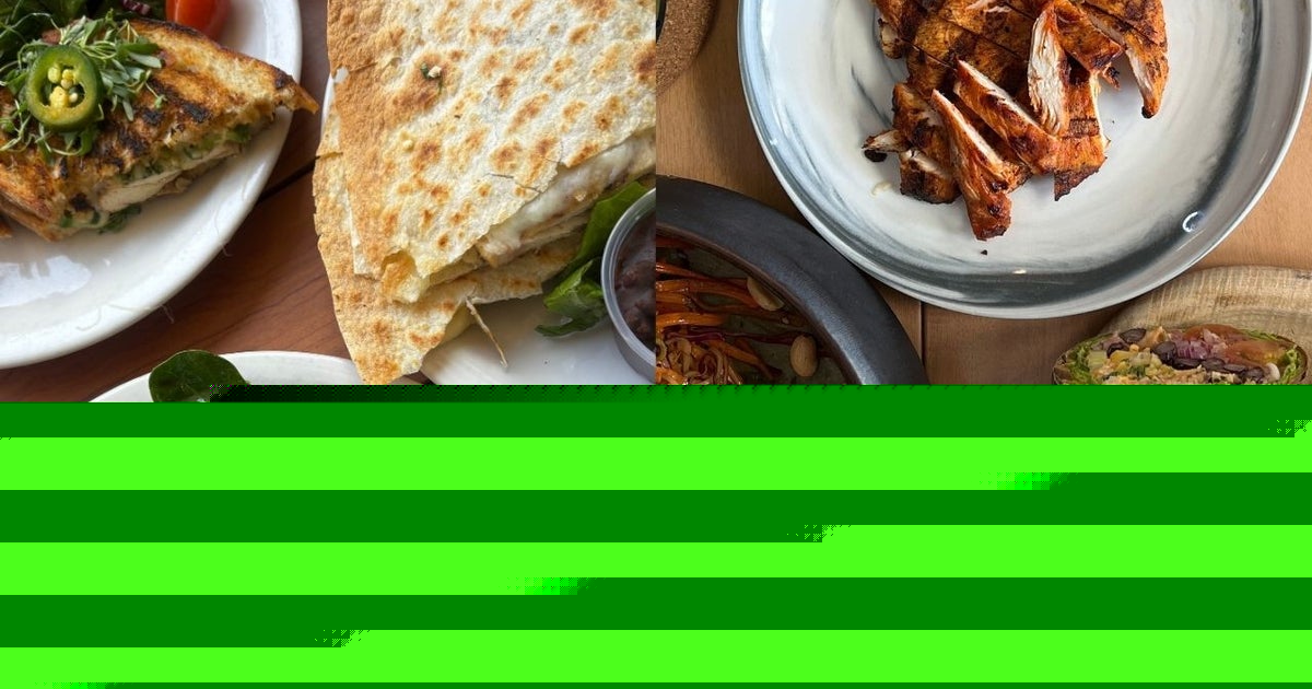 Here’s How To Navigate PMOS In The Campus Dining Hall