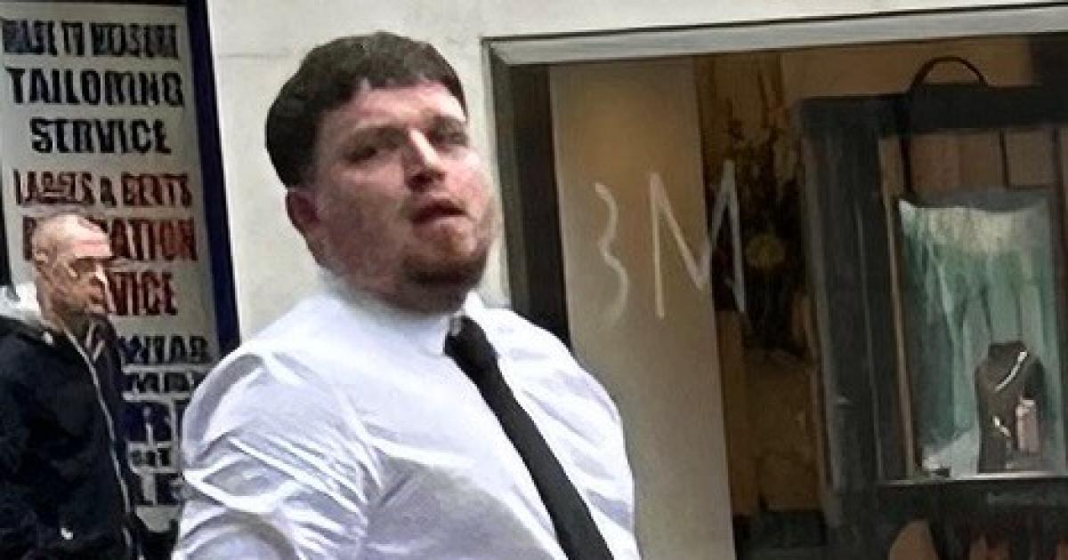 Man jailed for phoning his father who he 'previously traumatised'