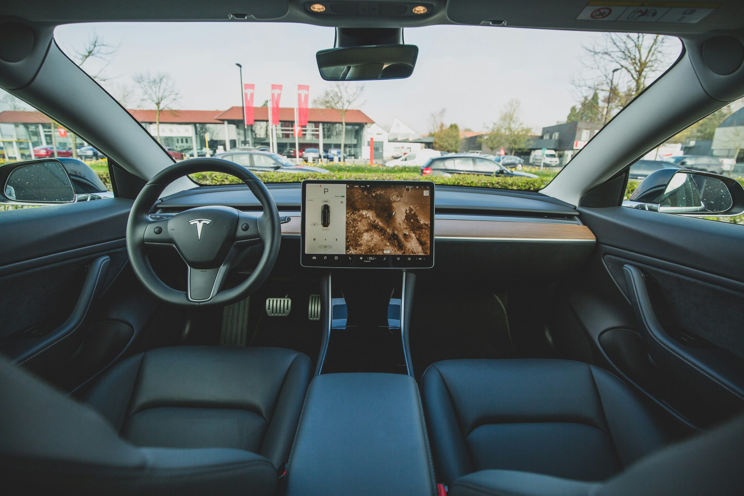 Virginia moves toward regulating self-driving vehicles amid safety and liability concerns