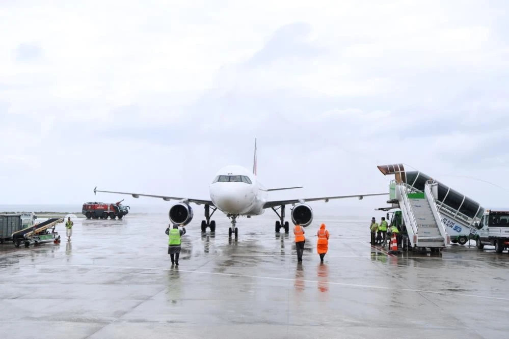 Tahran-Trabzon uçak seferleri başladı