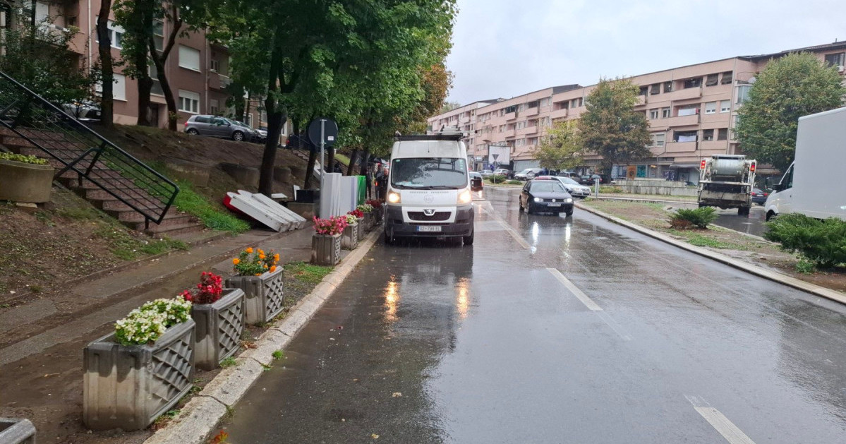 Umesto ćiriličnog natpisa "Volim Kosovsku Mitrovicu" postavljen novi, latinični