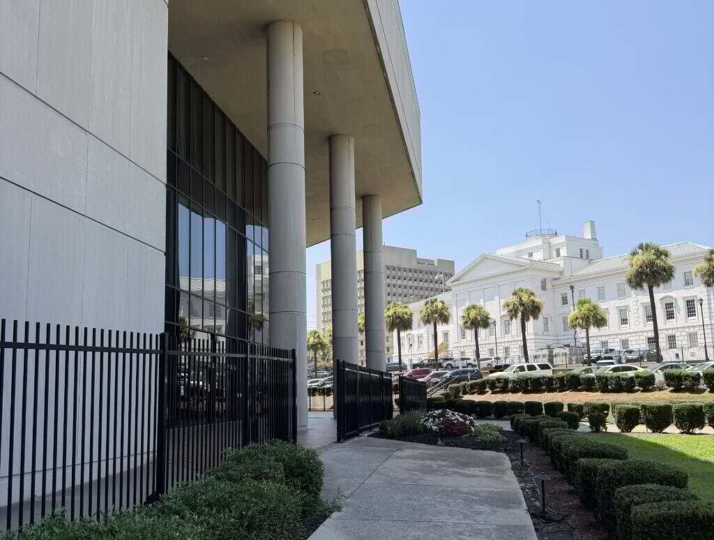Republican Party, Election Commission Sued Over Selective Ballot Access