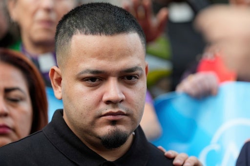 Abrego Garcia wins request for hearing on whether smuggling charges are illegally ‘vindictive’