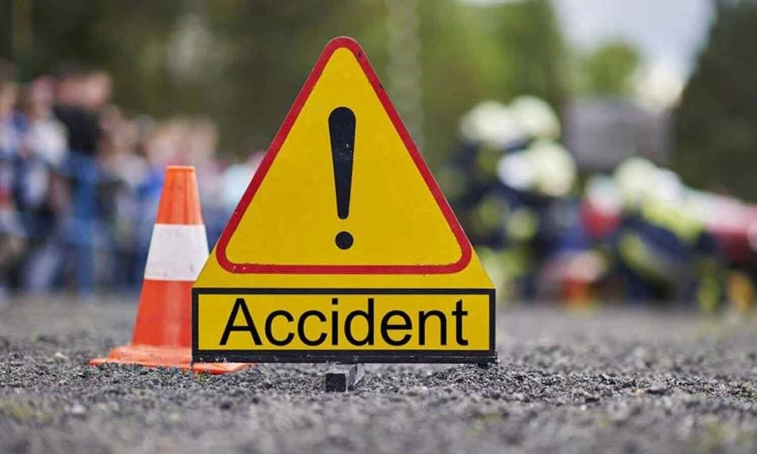 Several injures after a travels bus overturns in Gannavaram