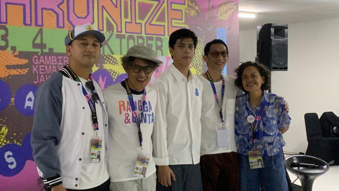 Hindia Hingga Sal Priadi Meriahkan Panggung Kisah Rangga dan Cinta di Synchronize Fest 2025