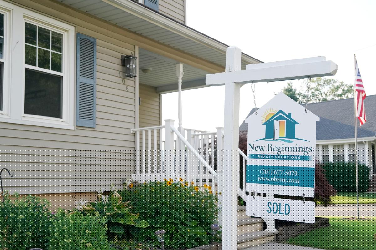 Home sales slide in July as high mortgage rates, rising prices sideline homebuyers