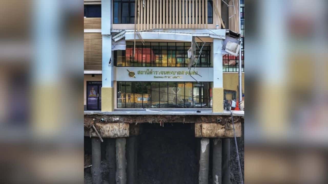 Bangkok sinkhole repair on track, Samsen Road reopens October 9