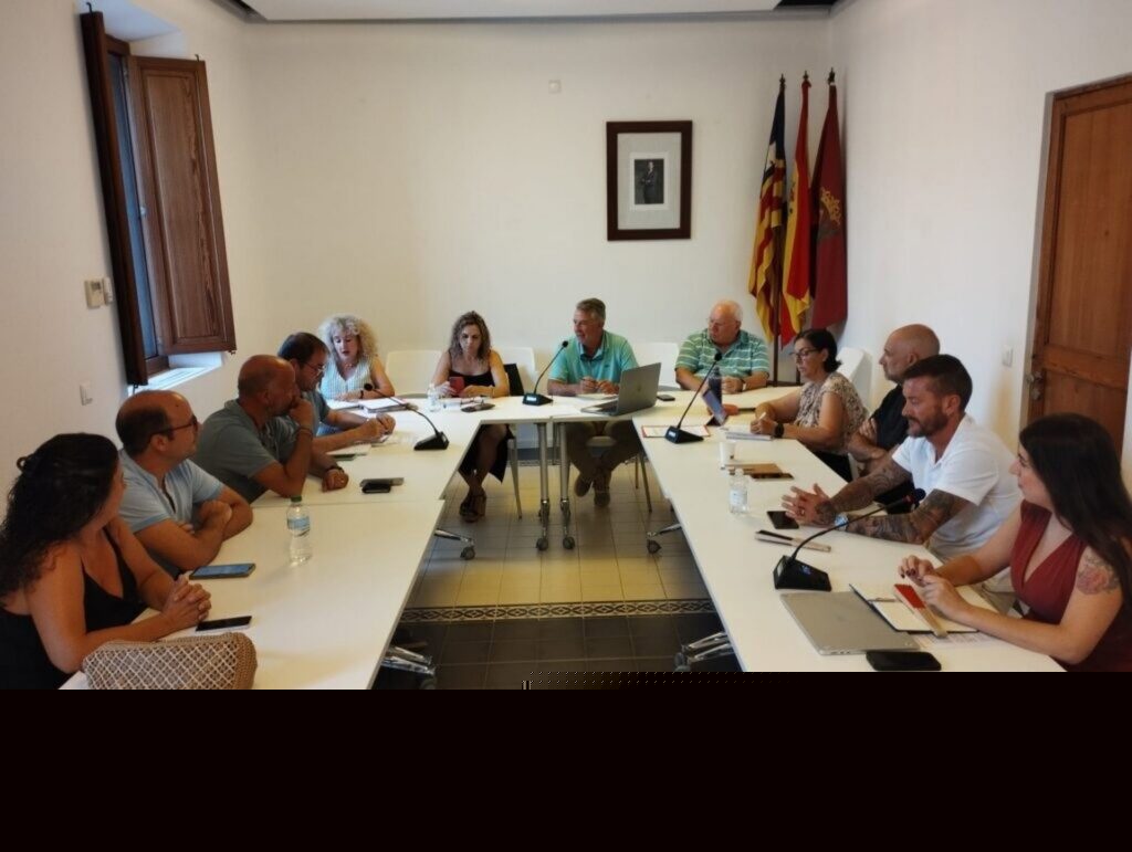Santa Maria del Camí rebutja per unanimitat la criminalització de la protesta arran de la detenció de les dues activistes